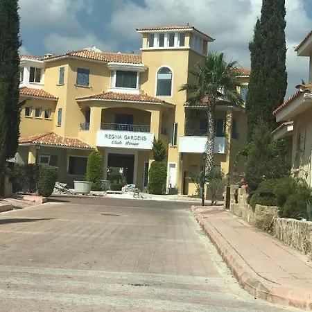 Magnificent 2 Bed Penthouse In Regina Gardens شقة
