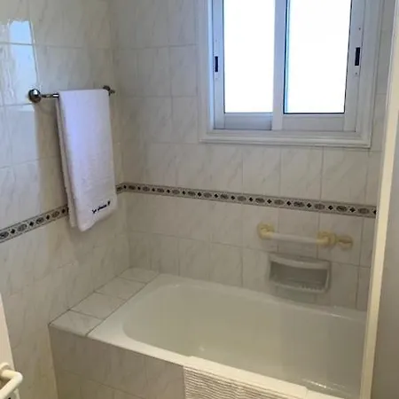 Appartement Magnificent 2 Bed Penthouse In Regina Gardens